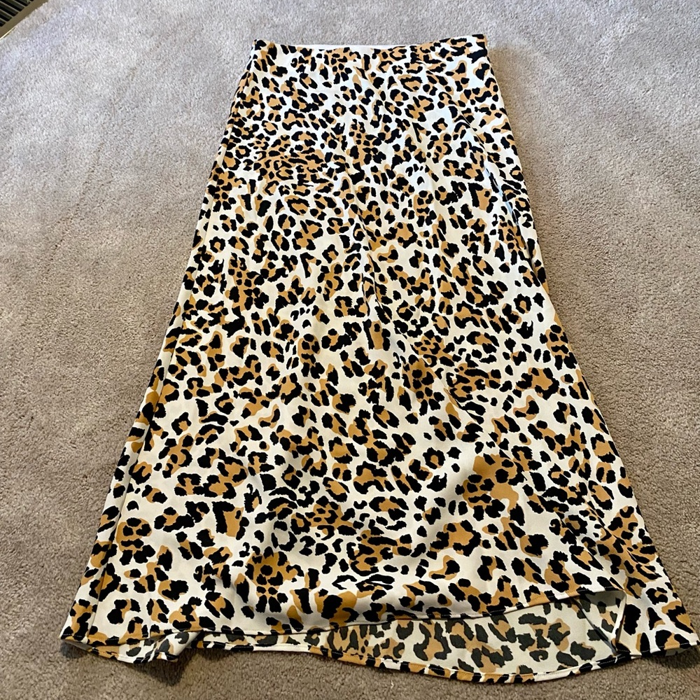 Babaton Cheetah Print Midi Skirt